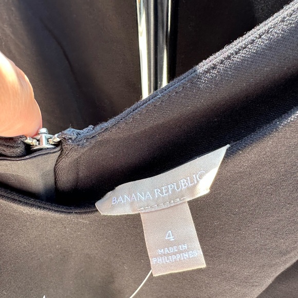 Banana republic dress size 4 NWT black with zipper detail - Picture 4 of 6